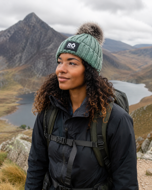 RŌ Summit Beanie - Bobble (Sage Green)