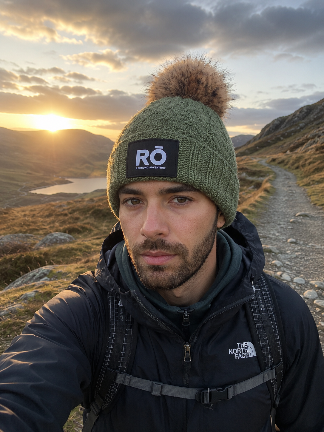 RŌ Summit Beanie - Bobble (Sage Green)